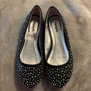 Girls Trinkets shoes, size 2 M. NWT